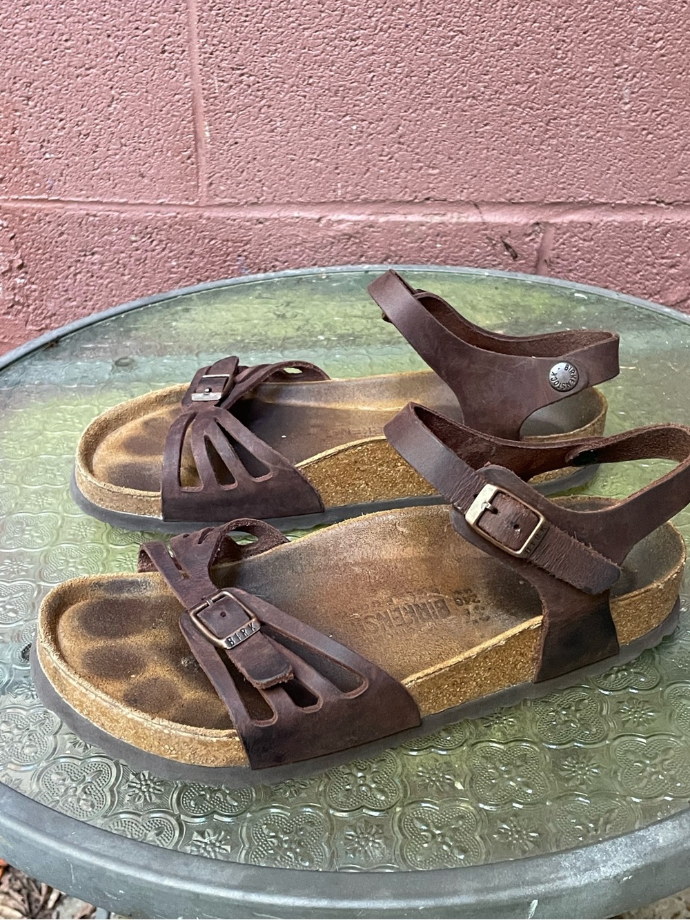 Birkenstock Bali Oiled Leather Soft Footbed Sandals Size 37